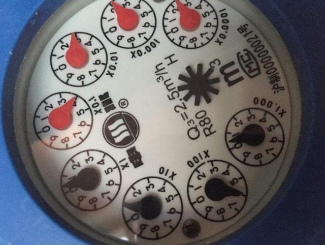 水表有万位数的吗，水表的读数怎么看（抄表员说正常，原来有猫腻）