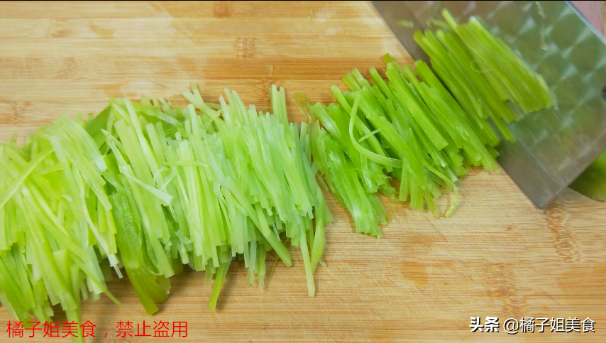 圖片[3]-【涼拌萵筍】做法步驟圖 一次3根 開胃解膩 越吃越過癮-起舞食譜網(wǎng)