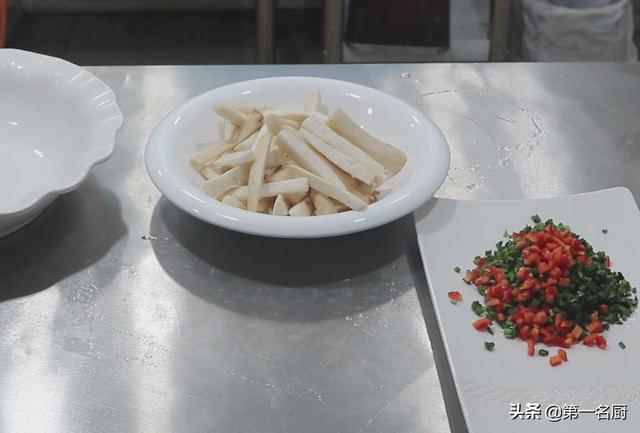 家常杏鲍菇的做法，杏鲍菇的做法（做法简单又家常）