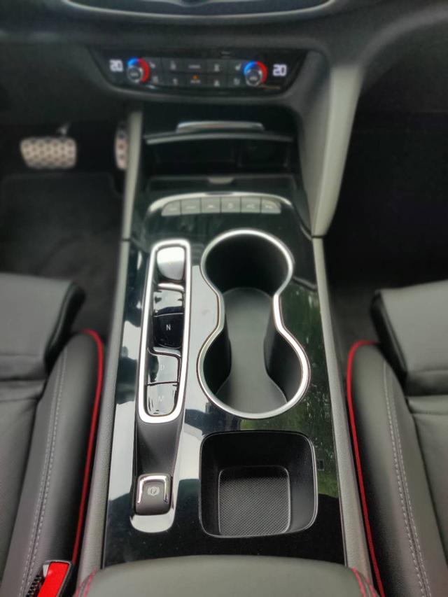 buick君威gs，二手君威多少钱（试驾别克君威GS）