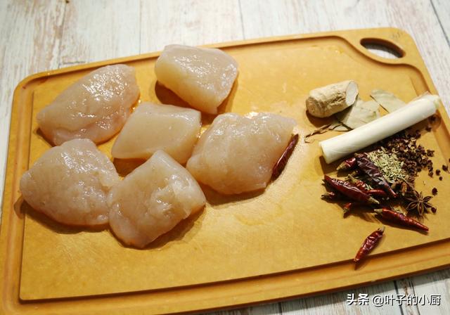 魔芋豆腐的做法，炒魔芋豆腐的家常做法（一款“超级美食”）