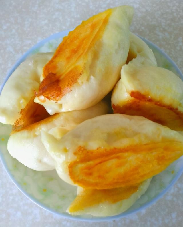 生煎包和水煎包的区别，生煎包和水煎包的区别有哪些（“生煎包”和“水煎包”有何区别）