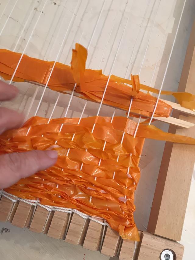 折纸礼物袋制作方法，手工折纸礼袋（天天都用的塑料袋还有这么多玩法）