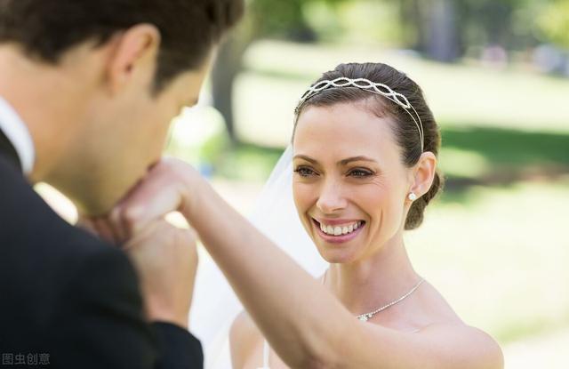 吻痕跟捏痕的区别图片，怎么鉴定是不是吻痕（<五百八十四讲>见识各种“吻”）