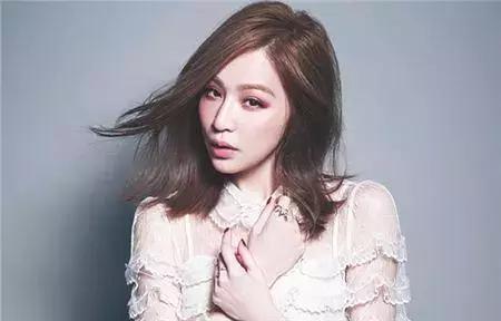 女歌手名字大全，女歌星全部名单2022年（王心凌和范玮琪被批徒有其名）