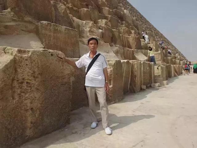 埃及金字塔简介，埃及金字塔简介用英语（埃及金字塔）