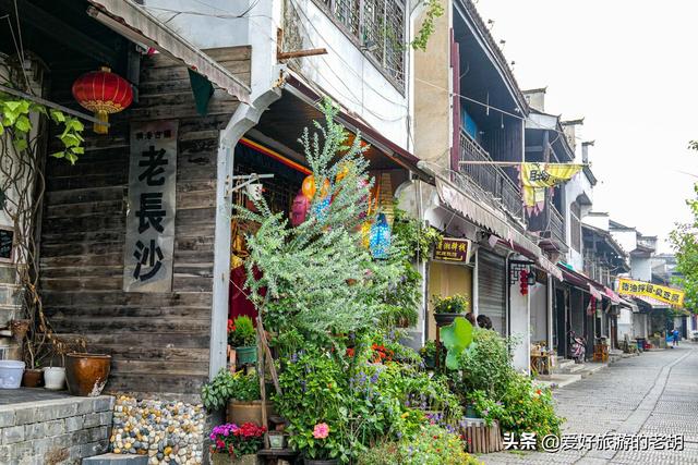 长沙有什么好玩的地方，长沙有什么好吃的特色美食（大部分人只去了2个地方）