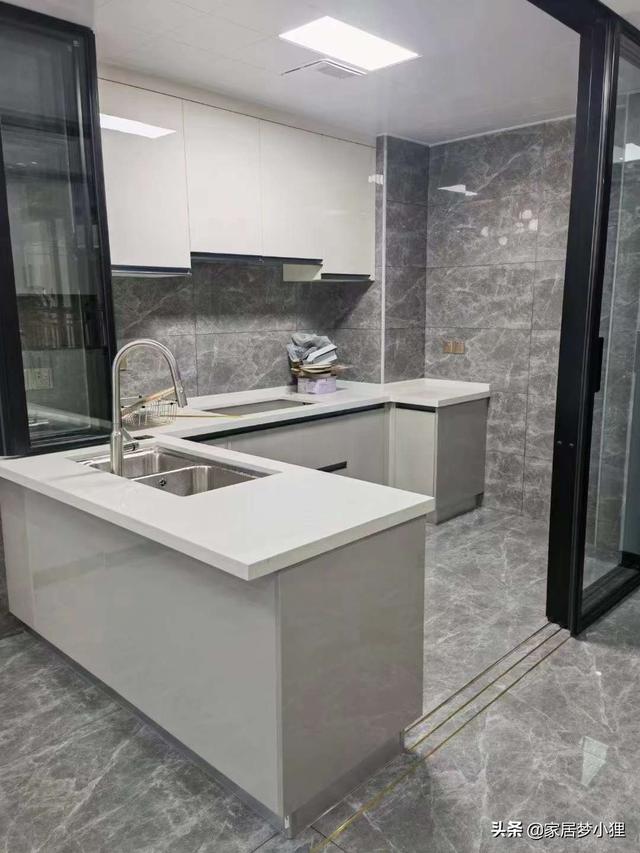 吊灯什么材质好，吊灯什么材质好耐用（为何别人家看起来更高级）