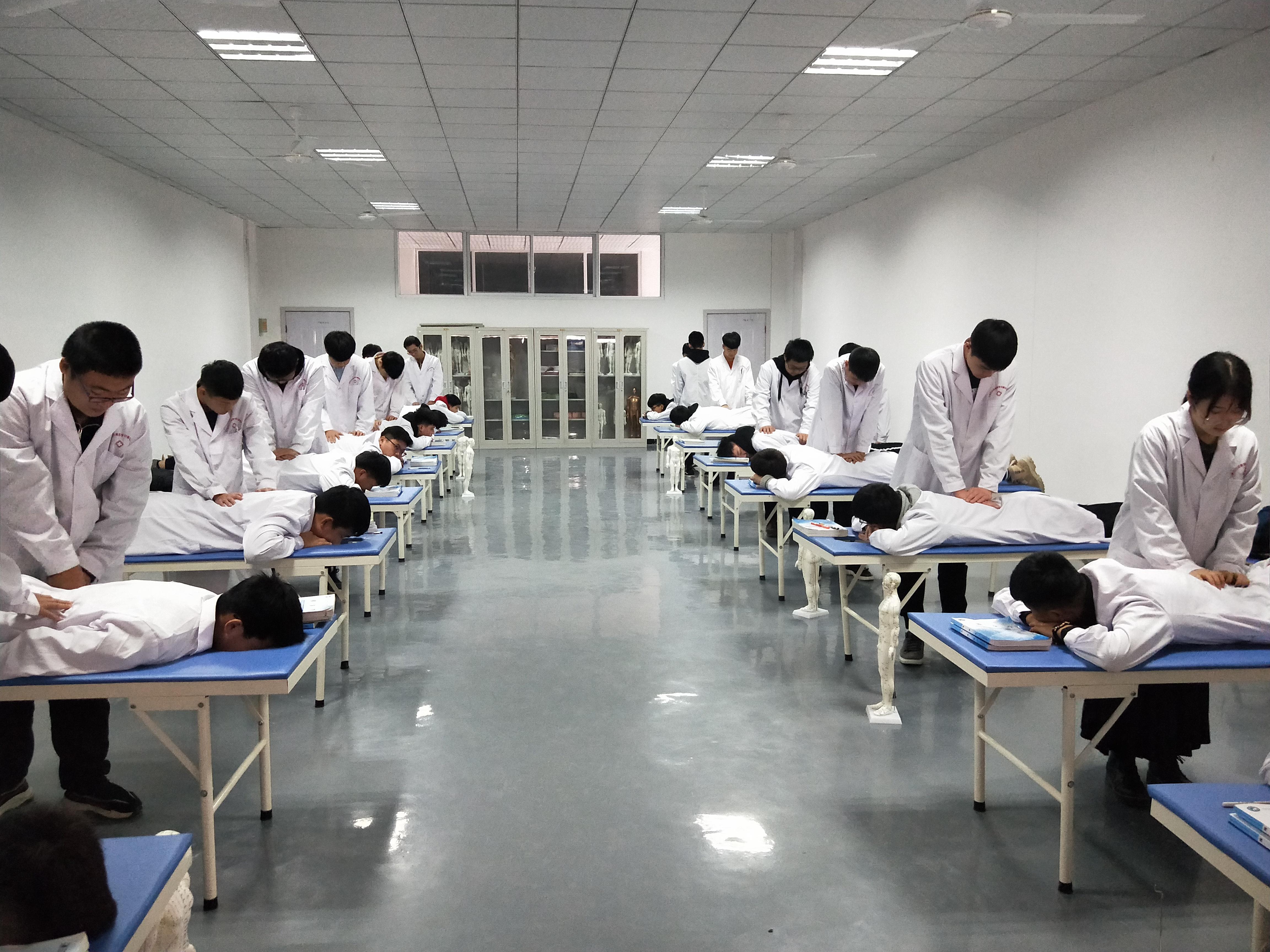 石家庄医专(河北省公办职业中专学校有哪些)