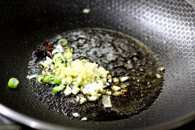 什么是酱爆，酱爆是什意思（甜面酱、番茄酱哪种更好吃）