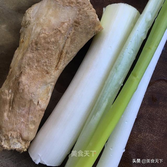松子玉米的做法，玉米馒头怎么做才能松软好吃视频（玉米这样做也太好吃了吧）