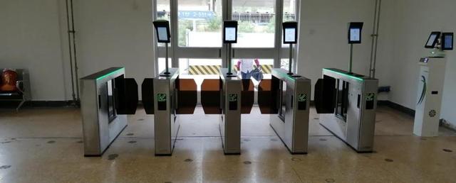 西安到榆林动车有哪些站，西安到榆林动车途经哪些站（西安-榆林动车全程5小时29分）