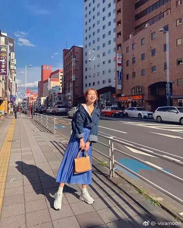 背带裙搭配什么外套呢,背带裙搭配什么外套呢冬天("薄外套 裙子")