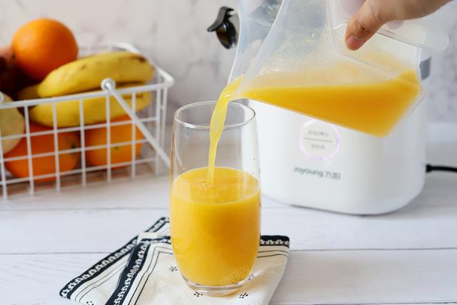 橙子汁怎么榨汁好喝，橙子汁怎么榨好喝（橙子与它一起榨汁喝）