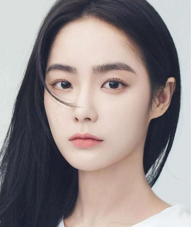 拱辰享适合多大年龄，拱辰享适合多大年龄的人使用（韩国贵妇品牌WHOO后）