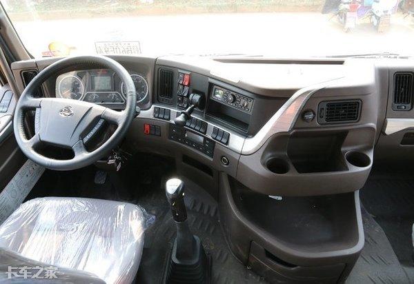 厢式半挂车(实拍柳汽乘龙h7中置轴仓栅厢式挂车) - 四帝国车市