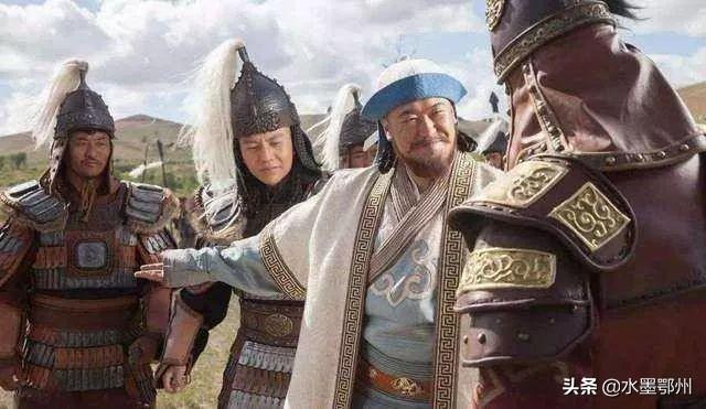 职场关系上的最高境界，职场“夹心饼干”的最高境界