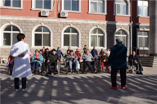 北京养老院，探营北京养老院（北京养老院护工多少钱一个月）