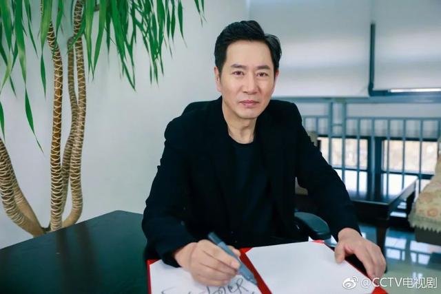 姚刚演的电视剧，姚刚在什么电视剧中饰演何总（从社会我兆哥到忠烈金市长）