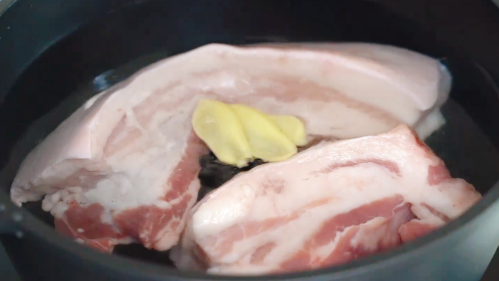 圖片[2]-【五花肉酸菜砂鍋煲】做法步驟圖 大人小孩都愛吃 湯汁都不剩-起舞食譜網