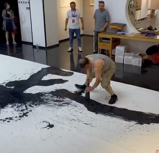 中国近代书法家有哪些，中国近代书法家有哪些人（现代书法界的“四大天王”）