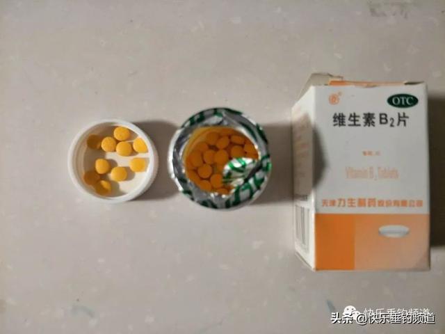 钓鱼窝料自制方法，钓鱼窝料制作方法（简单几步，高效自制酒米窝料）