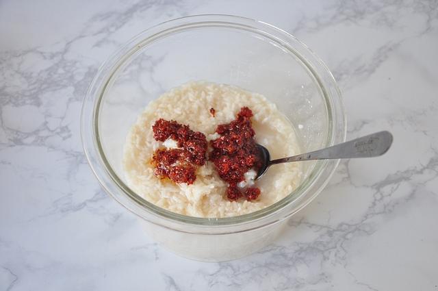 超市买的桂花酒酿怎么吃，超市买的桂花酒酿怎么吃才好吃（每天睡之前来一碗热乎乎的甜酒酿）