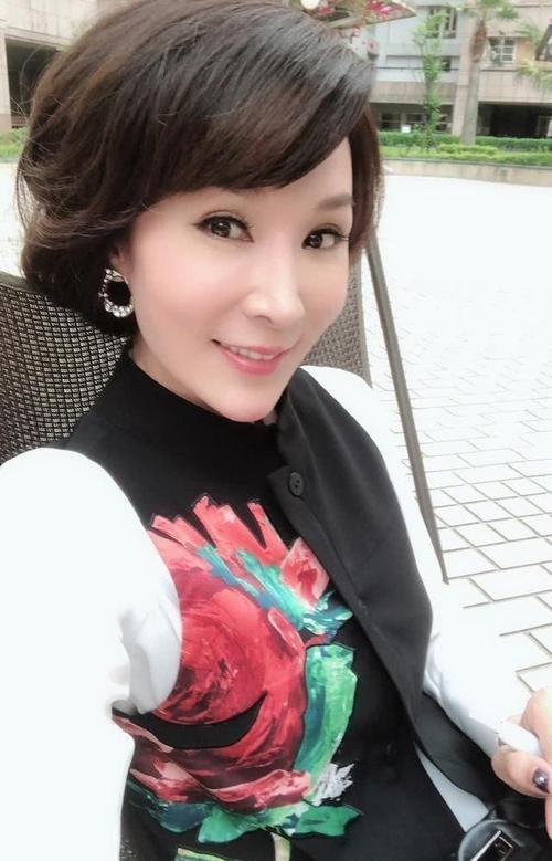 焦恩俊两次婚姻，著名演员焦恩俊：演艺之路坎坷