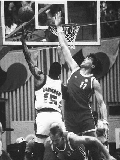 历年奥运会男篮成绩，回顾中国男篮历届奥运会成绩