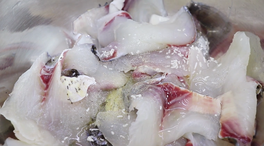 图片[2]-【酸菜鱼】做法步骤图 教你这样做 汤汁泡饭也能吃1碗-起舞食谱网