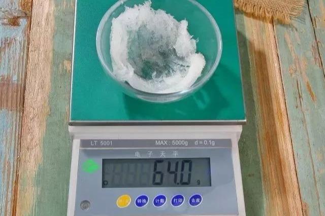 炖煮燕窝方法，炖煮燕窝的方法（从泡发到炖煮）