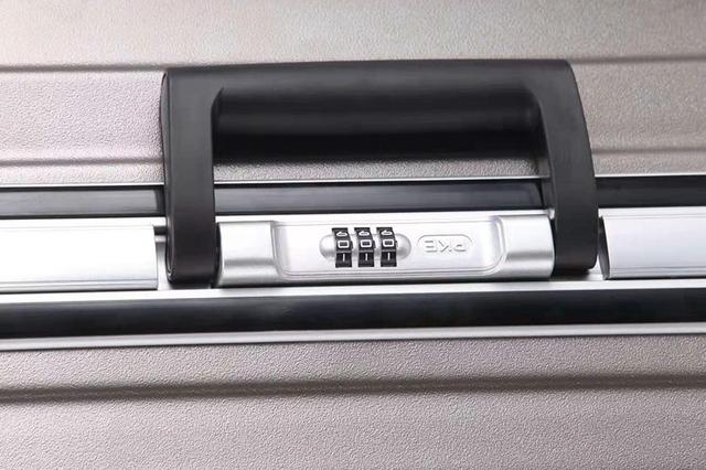 行李箱密码锁，只需做到这三步，问题轻松解决（行李箱密码锁怎么锁上）