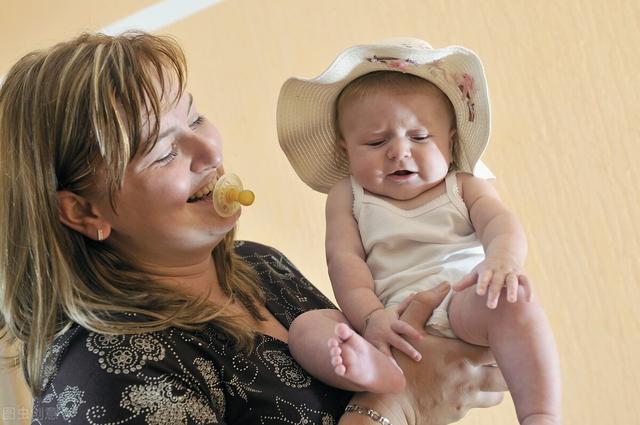 儿童磨牙是什么原因引起的，儿童磨牙是什么原因（宝宝睡觉为什么会磨牙）