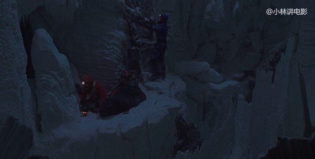 垂直极限2，垂直极限2 剧情（惊悚电影：全家人作死攀岩）