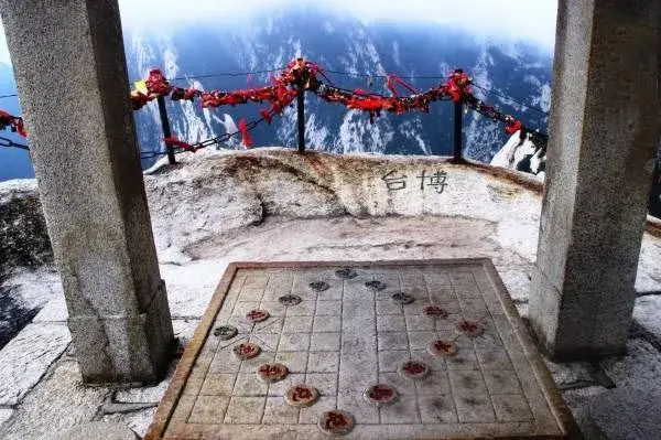 华山主要的旅游景点都有哪些，华山主要景点介绍（华山必去的几个景点知道吗）