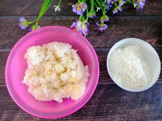 米饭豆腐怎么做好吃，婆婆用剩米饭和一块豆腐