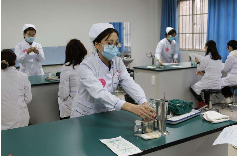 护理专业本科学校（同样是）