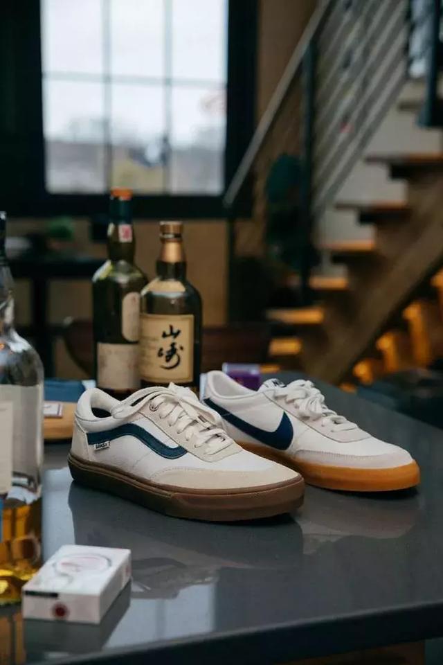 什么叫生胶鞋底，什么叫生胶鞋底胶（只要是钟情复古的）