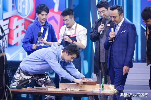 从翰林艺高到"内娱大学"，教会王一博不同的Knowledge