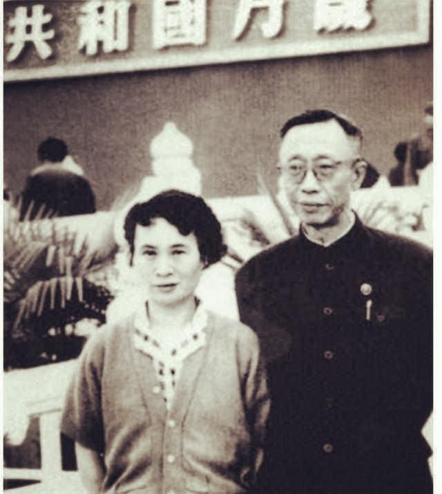 溥仪最感动的一次，1961年毛泽东单独接见末代皇帝溥仪长达5个多小时