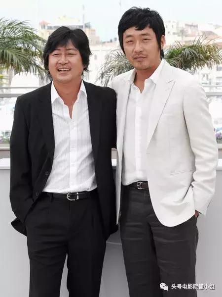 暗数杀人的演员，暗杀演员表介绍（今年称霸韩国影坛的两个男人都是50岁）