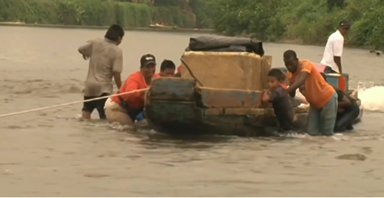 超载爱情by吉吉爱儿 百度网盘，超载爱情（在巴拿马农村开一家超市）