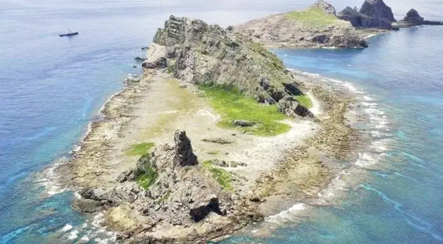 钓鱼岛上有人吗，钓鱼岛上有人居住吗！钓鱼岛现在谁在控制！（钓鱼岛其实不是一座岛）