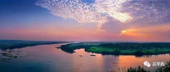 云朵资料（云朵简介，云朵的个人资料简介（随笔——楚天之云：）