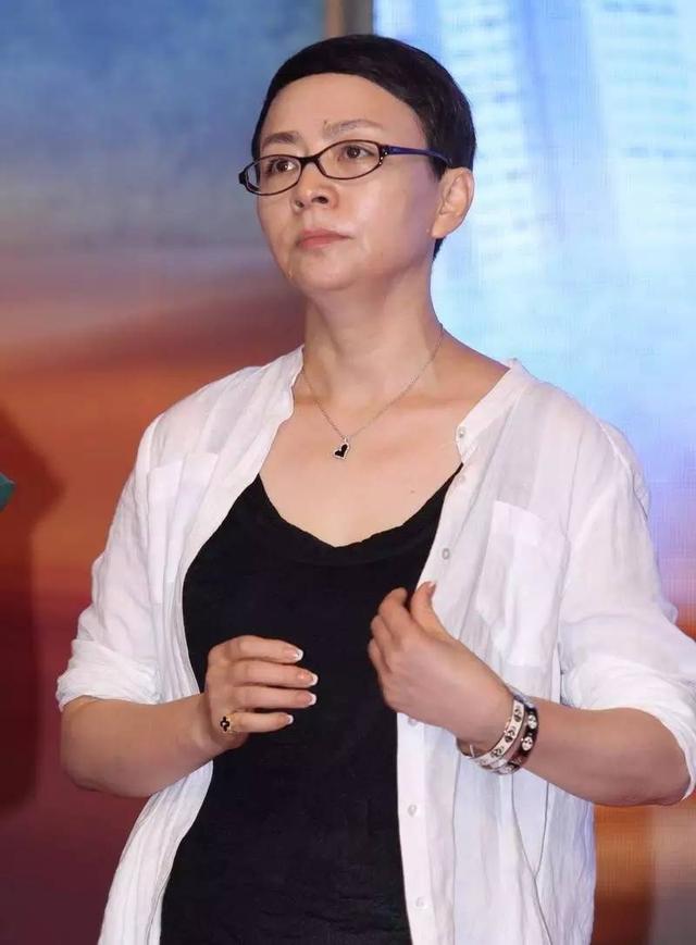 宋丹丹第一任丈夫是谁，十年婚姻毁于一次婚外情