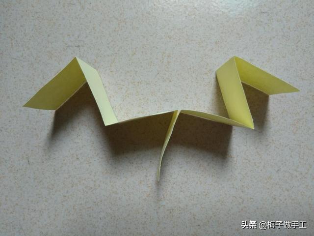 如何自己DIY制作手工书笔记本，怎么做手工笔记本（几张纸就能自己DIY一本漂亮的本子）