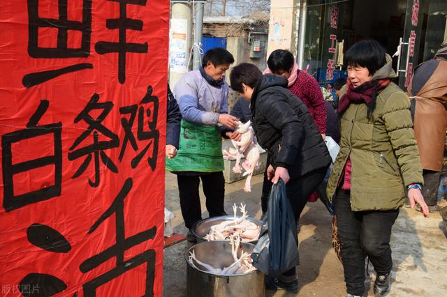 冻鸡怎么快速解冻，冷冻鸡翅怎么解冻（如何分辨“病死鸡”和“鲜活鸡”）