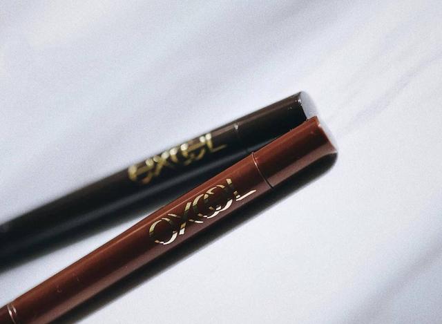 眼线笔怎么削，眼线笔怎么画初学者（眼线画对，眼睛放大2倍）