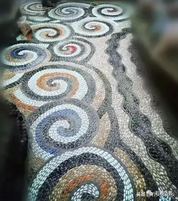 鹅卵石铺装,铺鹅卵石一平米人工费多少钱(超有价值的鹅卵石铺路方法) 鹅卵石铺装,铺鹅卵石一平米人工费多少钱(超有价值的鹅卵石铺路方法)