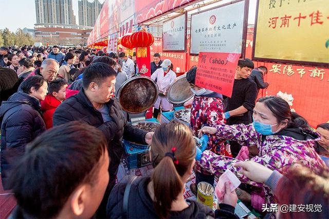杀猪视频全过程放血，杀猪放血技巧（150多年历史的筲灌肠）